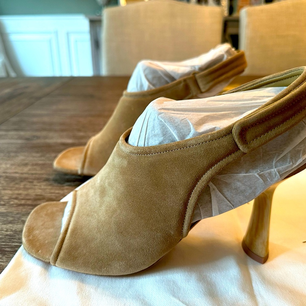 Vince suede sandal